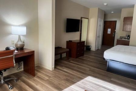 Wingate by Wyndham College Station South - 82