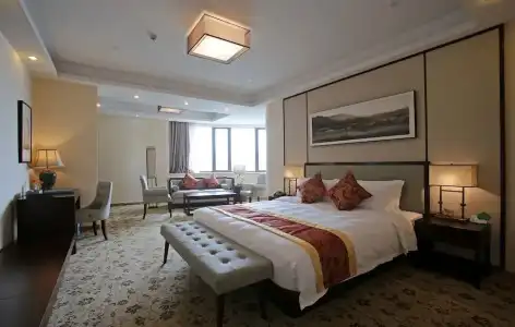 Guangzhou Seaman's Club - 100