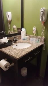 Cresthaven Inn JFK - 20