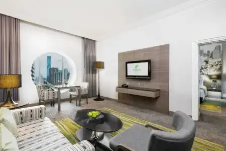Holiday Inn Bangkok Silom by IHG - 53