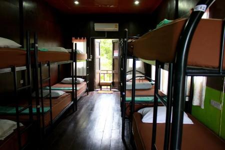 Love Station Hostel - 57