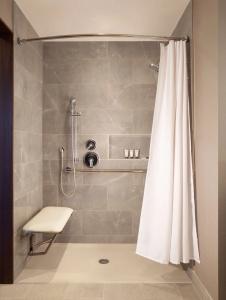 Grand Hyatt - 70