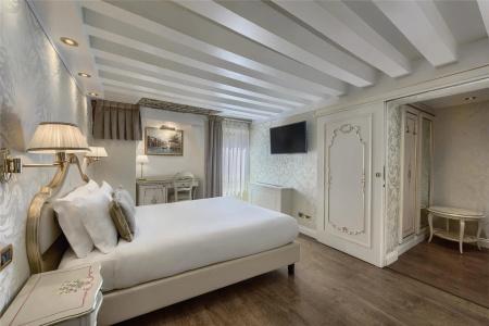 Olimpia Venice, BW signature collection - 119