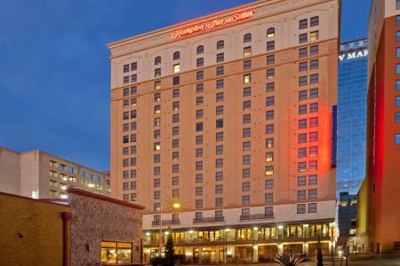 Hampton Inn & Suites Austin Downtown - 39