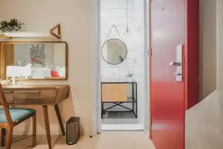 RedDoorz Plus @ Thamrin - 51
