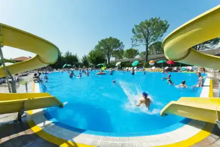 Sisan Family Resort - 24