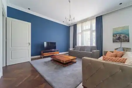 Luxury Style Apartments - 124