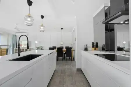 Baronnet Apartments - 140