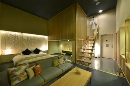 Roppongi S - 1