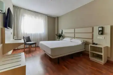 B&B Zaragoza Royal - 73
