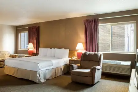 Bison Inn & Suites on University - 2