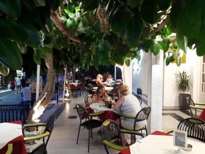 Metaxa Apartments - 25