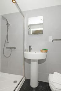 Kingsway Park at Park Avenue - 8