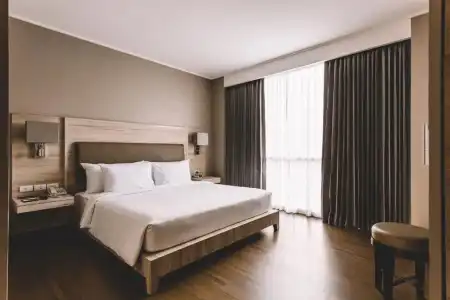 Adelphi Suites Bangkok - 92