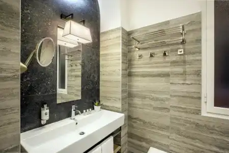 Aenea Superior Inn - 142