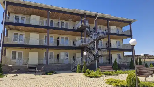 Recreation center Azhur (Kirillovka) - 1