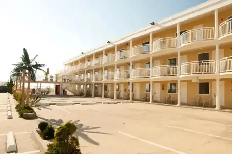 Coliseum Ocean Resort - 0