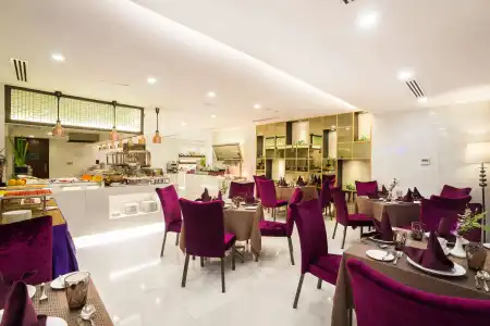 Best Western Chinatown - 27