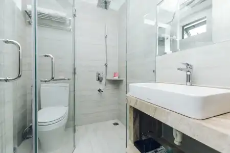 Seven Seas and Apartment - 8