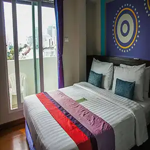Sawasdee @ Sukhumvit Soi 8 - 36
