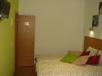 DownTown Guest House - 0