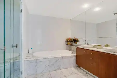Aria Apartments - 489