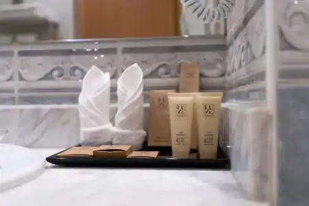 Luxe Grand Apartments - 38