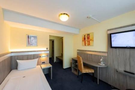 PANORAMA in Neustadt an der Weinstraße - 62