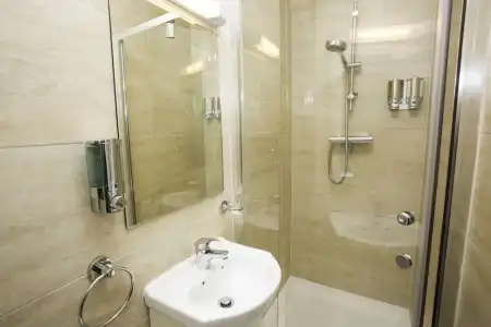 Primrose Guest House - 61