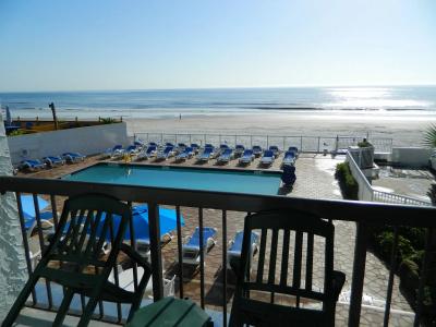 Tropical Winds Resort - 7