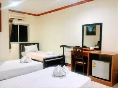 Golden Bee PhiPhi Hostel - 37