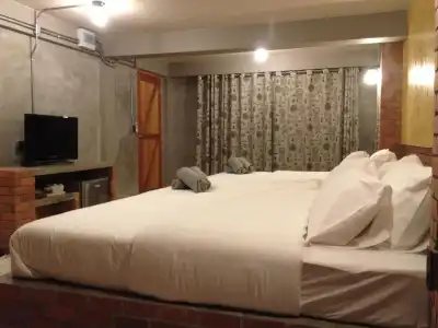 De Sea Almond Chumphon - 31