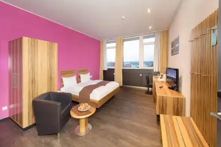 AMH Airport-Messe-Hotel - 4