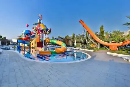 Saturn Palace Resort - 28