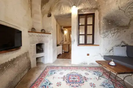 Sarnich Cave Suites - 75