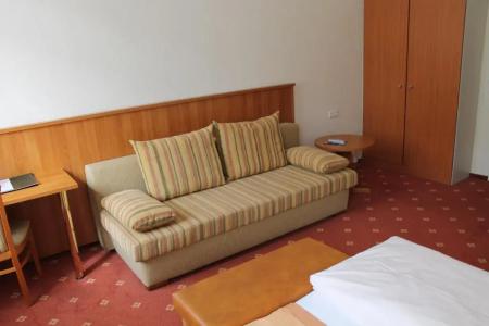 B&B Lübeck Berliner-Platz - 3