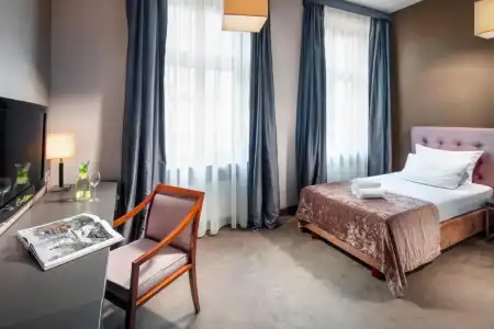 Unicus Krakow Old Town - Destigos - 34