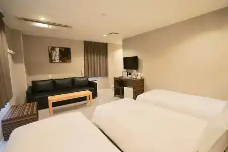 88 Shinsaibashi - 35