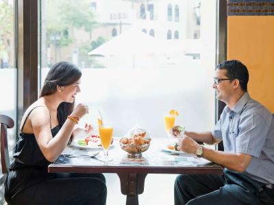 Novotel Bahrain Al Dana Resort - 36