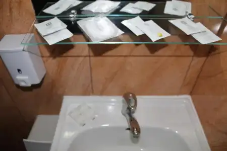 Greek - Hostel - 5