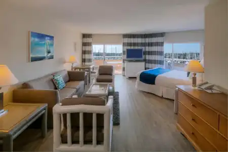 Bay Club & Marina - 92