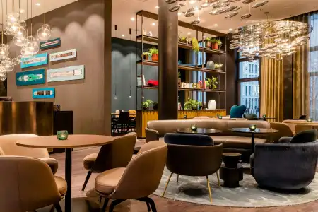 Motel One Köln-Altstadt - 36