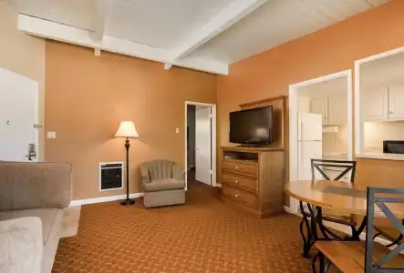 Best Western Plus Santa Barbara - 207