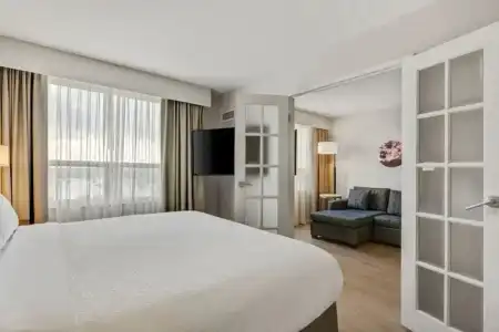 Holiday Inn & Suites Ottawa Kanata by IHG - 125