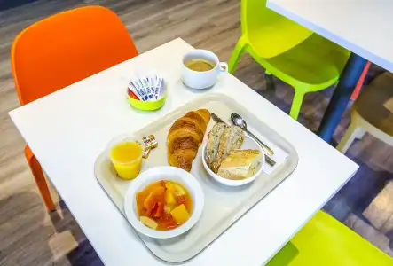 ibis budget Hyères Centre Ville - 13