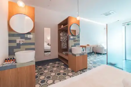 Medousa Suites - 47