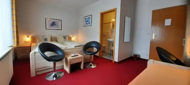 Zum Kreuzberg - 10