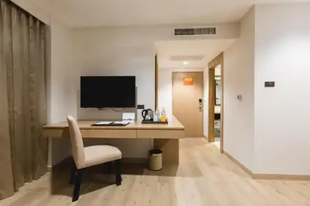 Adelphi Pattaya - 108