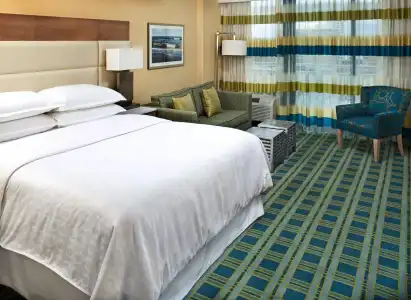 Sheraton Virginia Beach Oceanfront - 2
