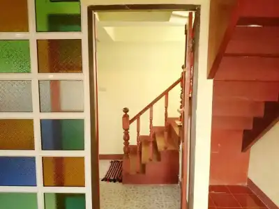 Aree Home Guesthouse - 1
